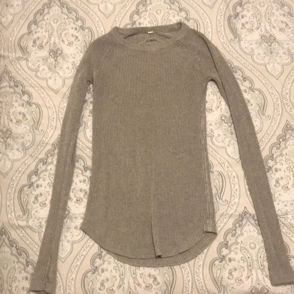 Lulu lemon cabin yogi pull over